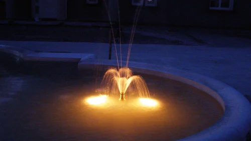 Geyser Foam Fountain