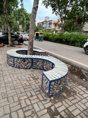 RECYCLED PLASTIC CUR