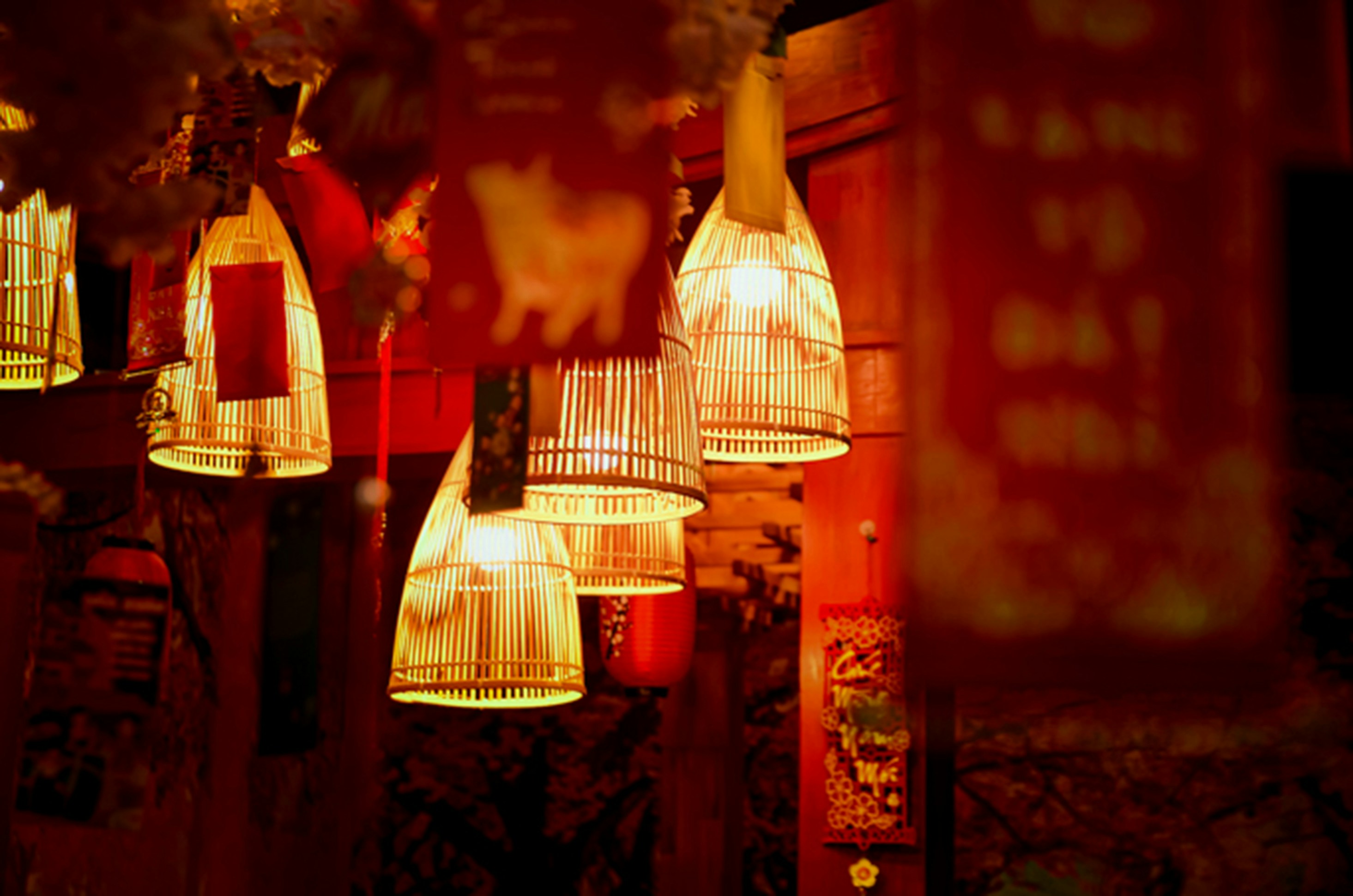 Lantern, Chandeliers & Hanging..