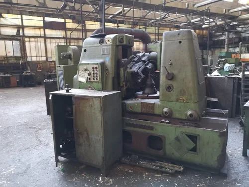 Gear Hobbing Machine
