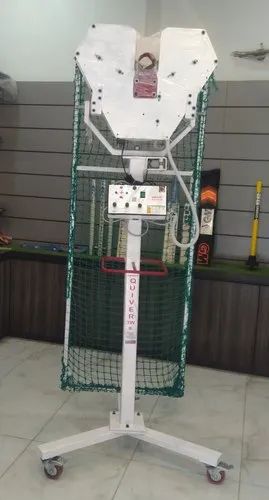 Cricket Bowling Mach