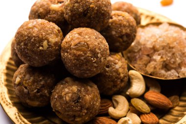 Dry Fruits & Nuts