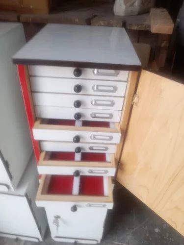 Slide Cabinet