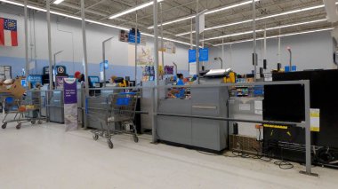 Retail Displays & Fixtures