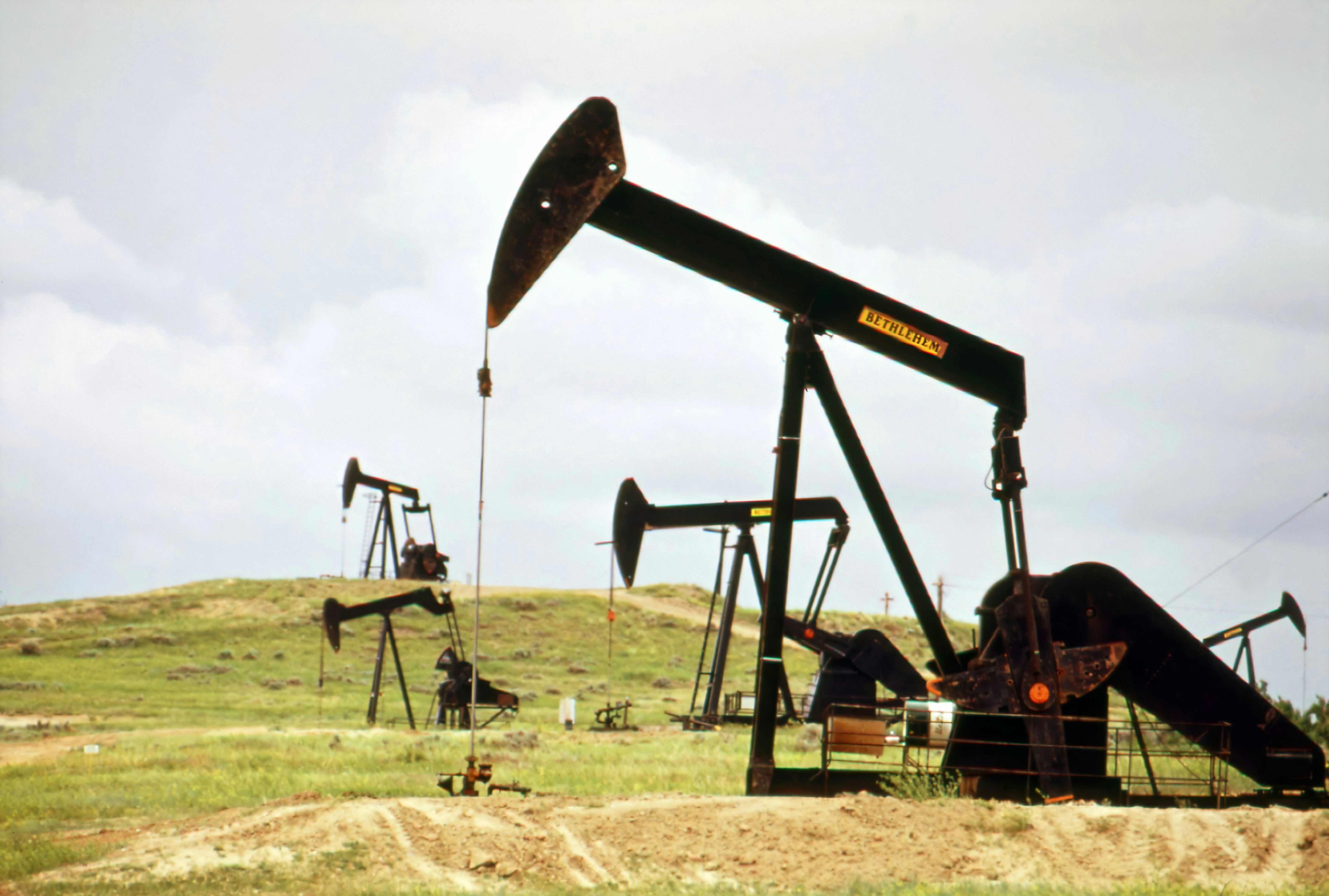 Oil Mill & Oil Extraction Mach..