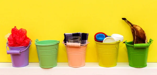 Buckets, Mugs & Storage Bins