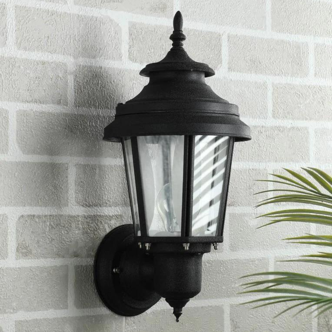 Black Metal Outdoor Wall Light 