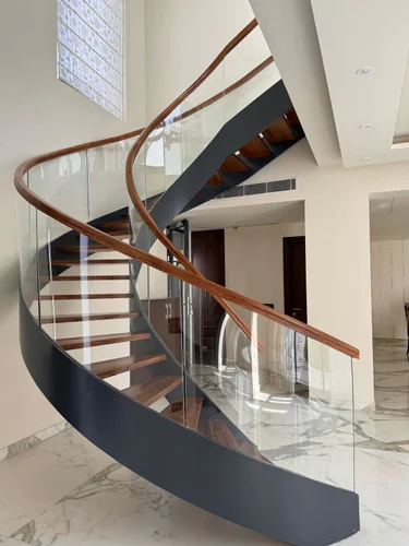 Curved Glass Stair R