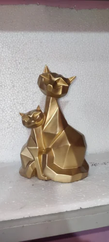 Diamond cut cat