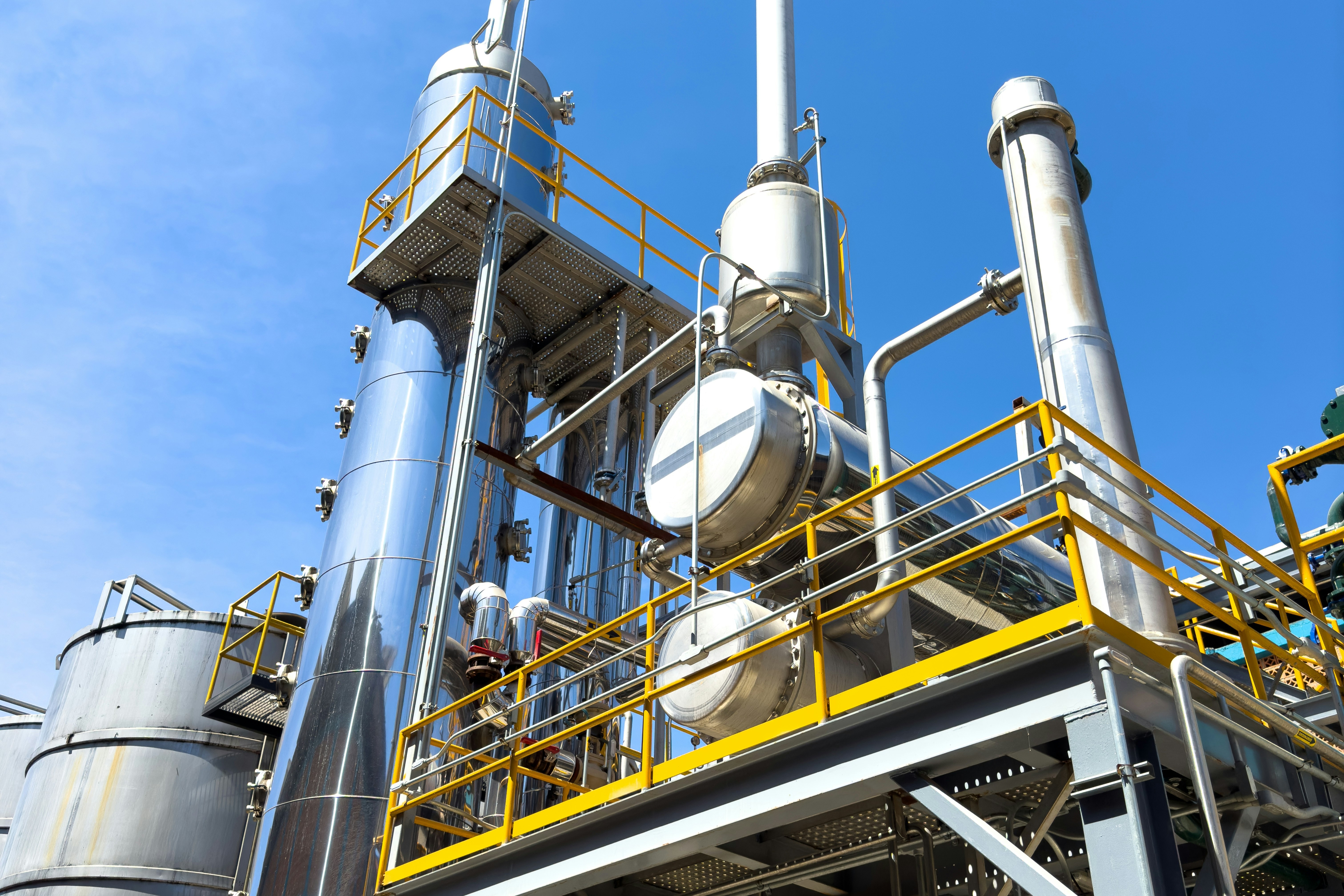Chemical Plants & Machinery