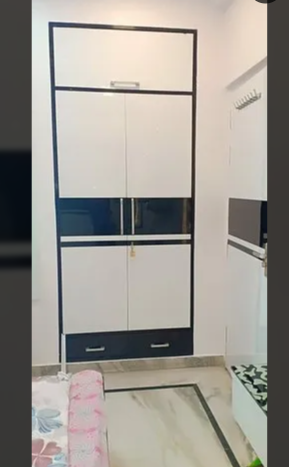 Designer Wooden Almirah