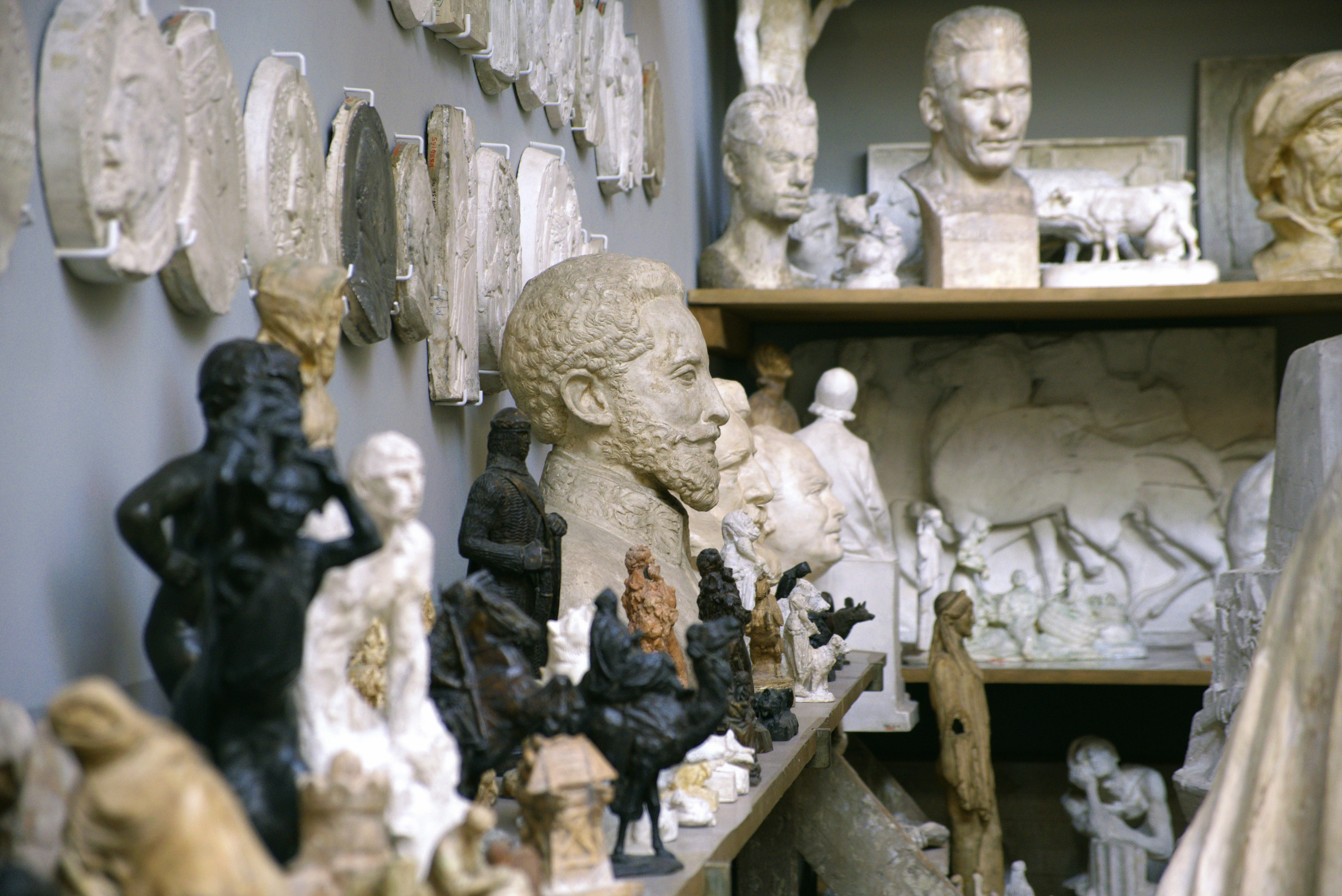 Statues & Sculptures
