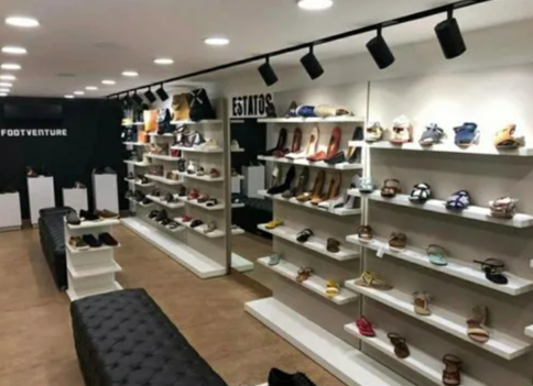 Slat wall Shoes Disp