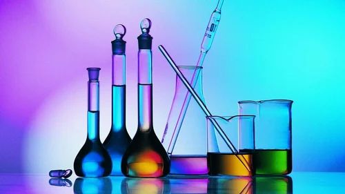 2-Methoxy-6-Nitrophe
