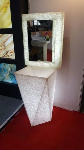 Onyx Pedestal Wash Basin