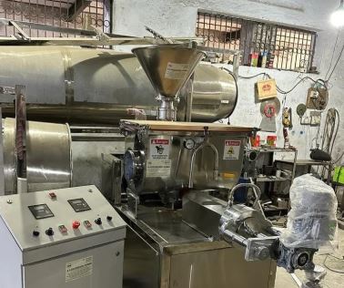 Macaroni Making Mach